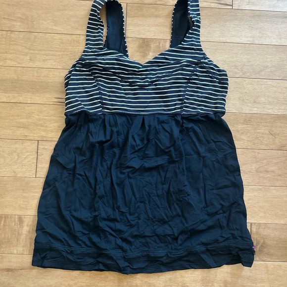 Lululemon Tame Me Tank - Picture 2 of 4